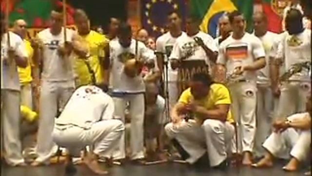 Jogo de Angola - Grão Mestre Camisa e Mestre Charm смотреть онлайн