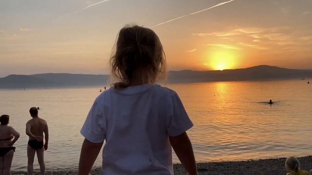 Тургояк на закате. Город Миасс Челябинской области