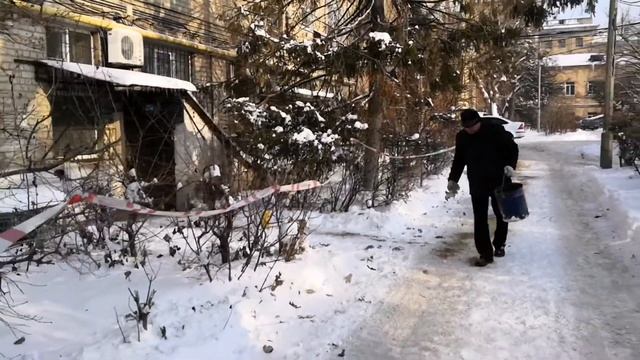 В волгоградских дворах проверяют качество уборки от снега и наледи смотреть онлайн