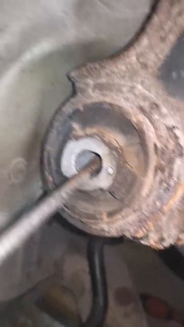 Failed rear diff bushing BMW Z4 E85 смотреть онлайн