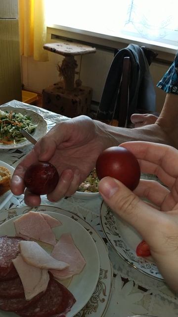 Игра в битки, во время Пасхи смотреть онлайн