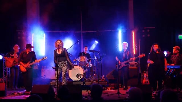 Melissa Fraser 'Sounds Just Like A Broken Heart' Live at the Old Museum, Brisbane смотреть онлайн