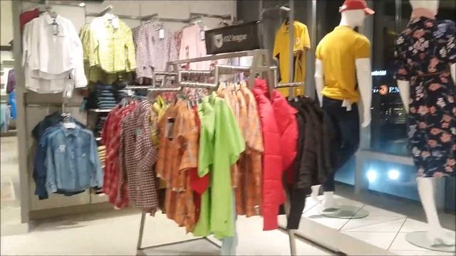 Shopping at Reliance Trends, Patia , Bhubaneswar смотреть онлайн