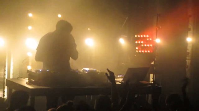 Bonobo - All In Forms (Live DJ Set @ Neumos, Seattle 10-21-14) смотреть онлайн