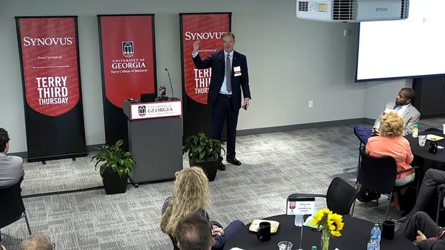 Kevin Blair, President & CEO, Synovus смотреть онлайн