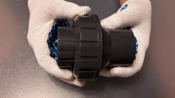 Обратный клапан ПВХ (PVC-U) - клеевой пластиковый фитинг бассейна. Клапан обратный PVC под клей