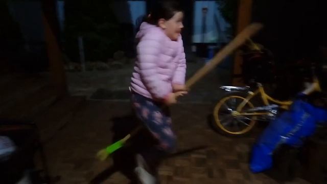 2017-06-30 Алиса летает на метле смотреть онлайн