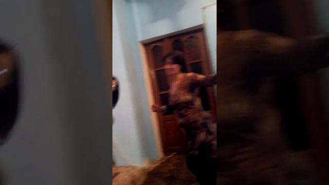 Новогодние танцы смотреть онлайн