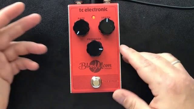 Raving Synths - Effect Pedals For Synthesizers: TC Electronic Blood🩸Moon 🌓 Phaser