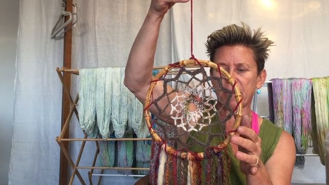 #35 (English) ...what is in the knitting basket? смотреть онлайн