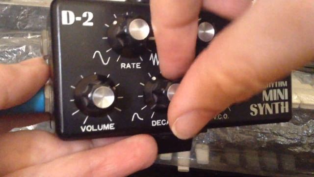 JSH D-2 Pro-Rhythm Mini Synth c.1982 смотреть онлайн