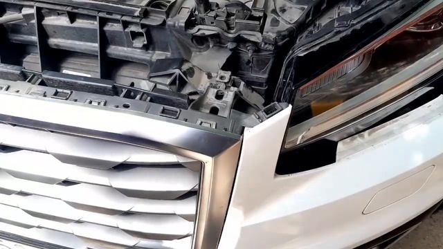 Audi Q2 ki headlight open kaise kare How to the Audi Q2 headlight Audi ka light kaise khole смотреть онлайн