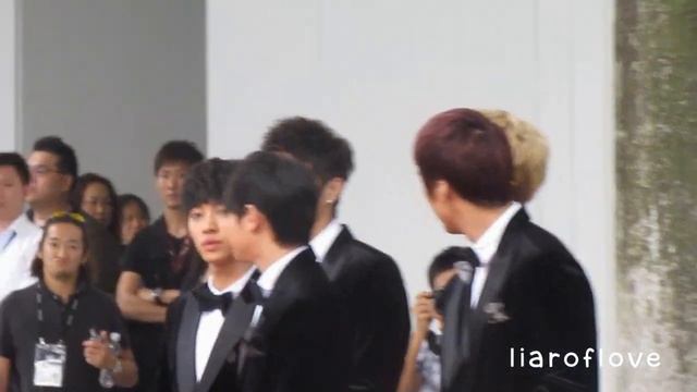 111129 MAMA in Singapore Red Carpet - Beast смотреть онлайн