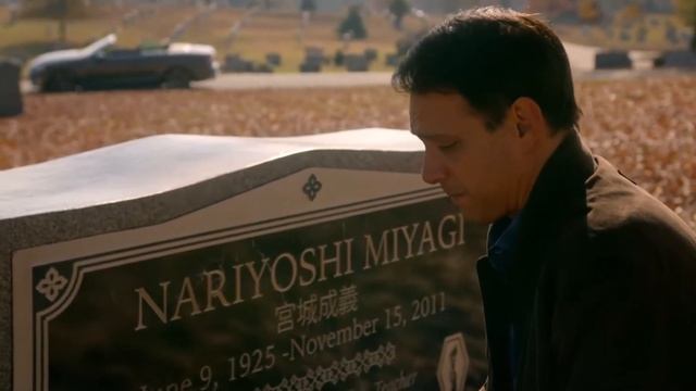 Daniel Visits Mr Miyagi's Grave (Cobra Kai S1 E5) смотреть онлайн