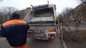 Тест драйв мусоровоза