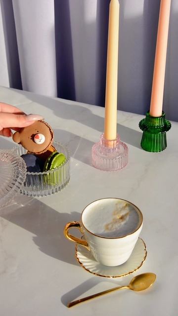 Bear 🐻 #десерты #сладкиеподарки #macaron #пирожные #подаркимосква #макарон #макарони #monbon