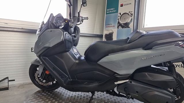 Sym Maxsym 400, MY2022 смотреть онлайн