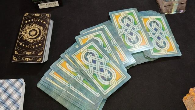 Идеальная колода карт Таро для интенсивной практики смотреть онлайн