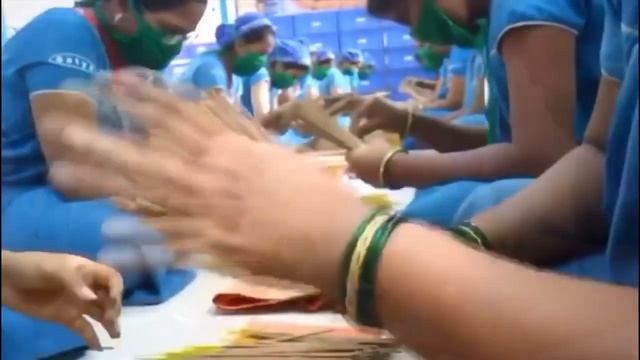 Nag Champa - como são feitos os incensos indianos смотреть онлайн