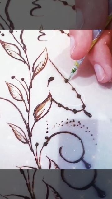 Роспись хной, мехенди на пояснице и спинке. смотреть онлайн