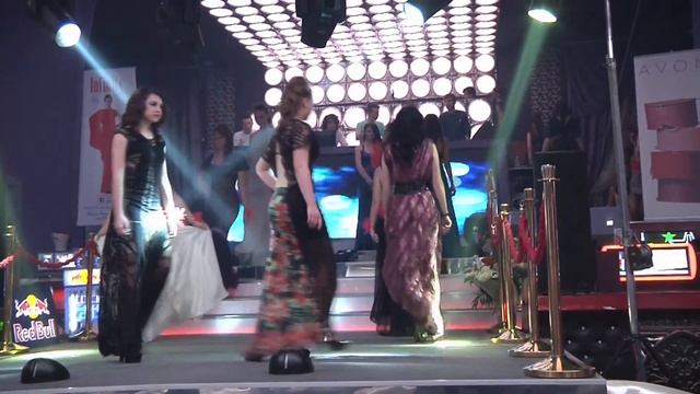 Prezentare moda Popa Iuliana club Bawary смотреть онлайн