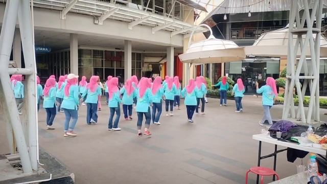 Jogya Yess Line Dance // Choreo Jun Andrizal // Beginner Level // SDC club Line Dance смотреть онлайн