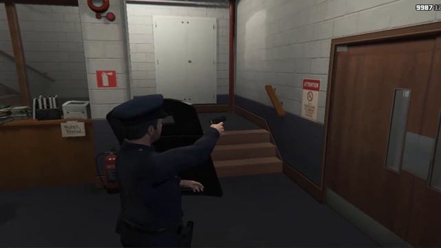 GTA 5 - How To Join The Cops/LSPD! (Police Uniform, Free Flamethrower, SWAT Shield)