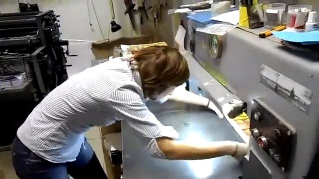 ролик Лена режет смотреть онлайн