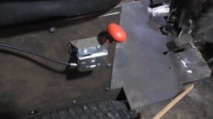 рулевой редуктор и педали на мини погрузчике. переделка.