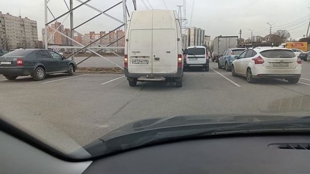 Парковка у рынка ЮНОНА смотреть онлайн