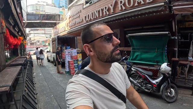 Ping Pong Shows In Bangkok Thailand | E-Com Vlog
