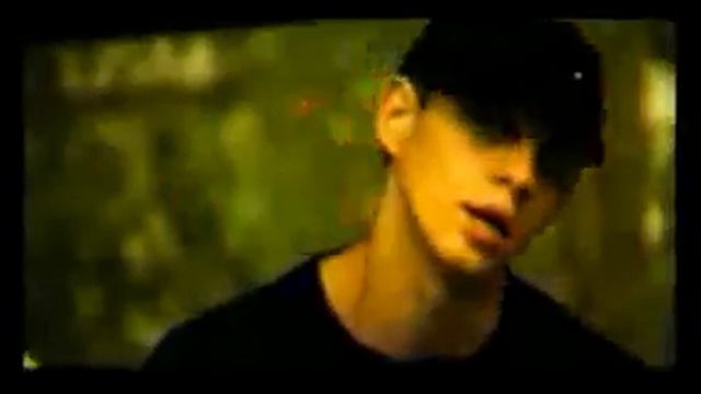 А песня льется в укромном уголку двора смотреть онлайн