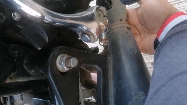 Como Cambiar el Resorte de Pedal de Freno Ft150ts/Ft125 Italika de Forma Rápida смотреть онлайн