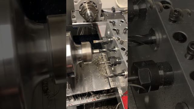 Selbstgebaute 3 axsis cnc Drehbank смотреть онлайн