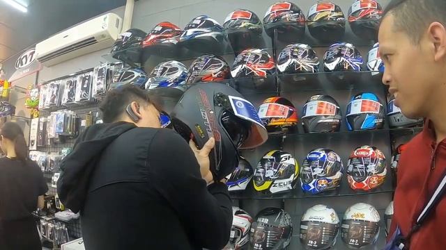 Buying Astone Helmet | SPRS Shop | Douliu City Taiwan | Takbong Kamote смотреть онлайн