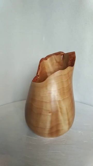 Деревянная ваза изготовлена из сувеля березы. https://www.livemaster.ru/balahome смотреть онлайн