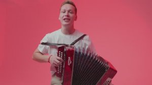 Владимир Трошев - Тальяночка | Официальный клип | Зажигательная песня о любви и танцах