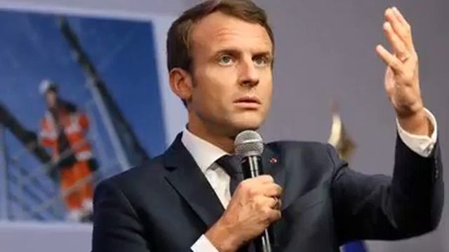 Macrons Sharp Tongue Throws French Twitter Into A Frenzy смотреть онлайн
