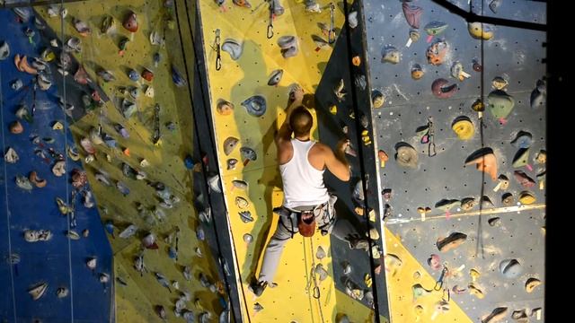 скалолаз_скала сити_vverhfit.ru смотреть онлайн