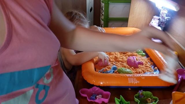 Сюрпризы в песке смотреть онлайн