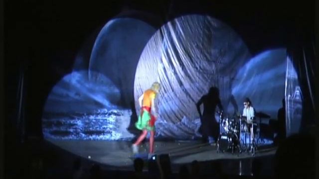 Scarf Juggling жонглирование платками.mp4