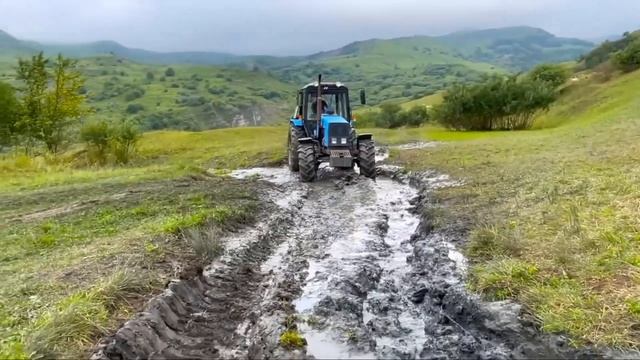Преодолеваем лютую грязь на трактор МТЗ 1221 #tractorvideo#youtube