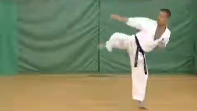 Пинан Соно Йон - Киокушин Каратэ | Pinan Sono Yon - Kyokushin Karate смотреть онлайн
