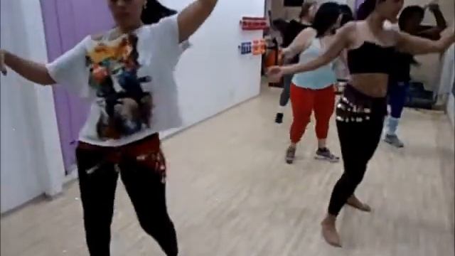 AULA DE ZUMBA NA CORPO ZEN BY PRI смотреть онлайн