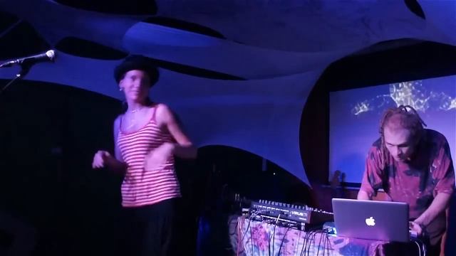 atlantida project - Тонкая грань (Live) смотреть онлайн