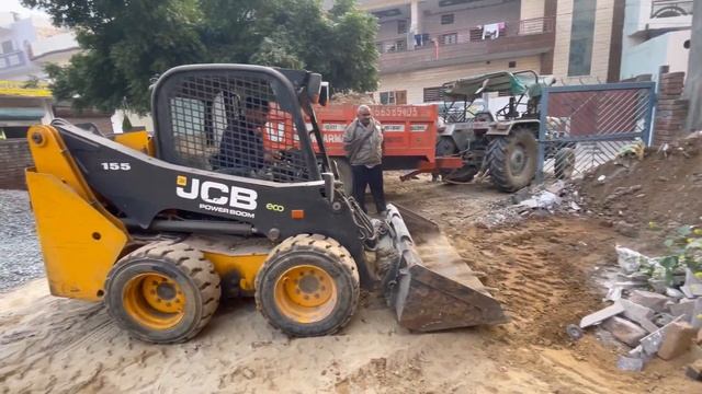 Jcb skid steer loader loading tractor trolley|mini jcb|jcb robot 155#tractor #jcb #bobcat #eicher смотреть онлайн