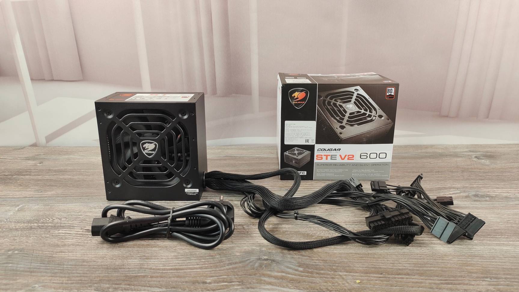 Обзор блока питания Cougar STE 600W V2 смотреть онлайн