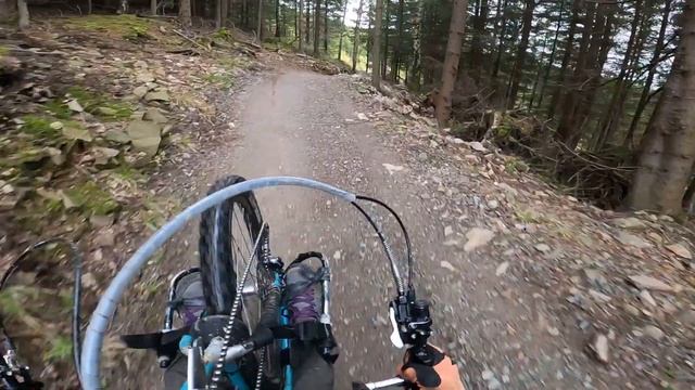 Testovačka oblečení Horsefeathers na Klínovci смотреть онлайн