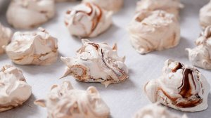 Остались яичные белки? СРОЧНО приготовьте это! Киевское безе с шоколадом и орехами