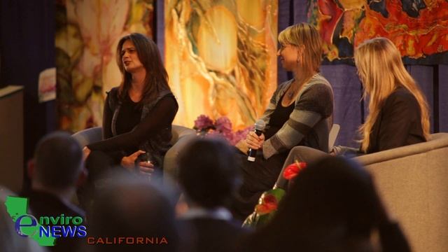 Julia Butterfly Hill Discusses Activism and Sitting Atop a Tree for Two Years смотреть онлайн